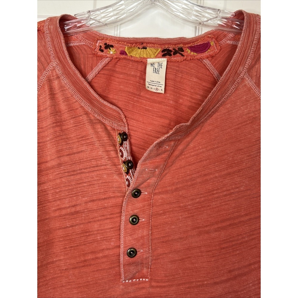 We The Free Henley Coral Half Button Blouse With Floral Embroidered Slv Medium - Picture 5 of 9